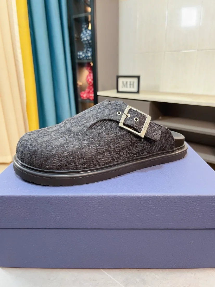 Men's shoes 💰380🌸🌸【Dior】Top purchasing agent 🇮🇹 Di Street Male God half drag counter synchronization, uppers imported from Italy with D logo fabric, high-quality complex splicing craftsmanship, soles: original soles specially provided by the original factory, exclusive event molded soles super comfortable, original factory single goods, 🔍🔍high quality, you can enter and exit the counter at will, welcome to compare, size number 38-45 (order 46)
